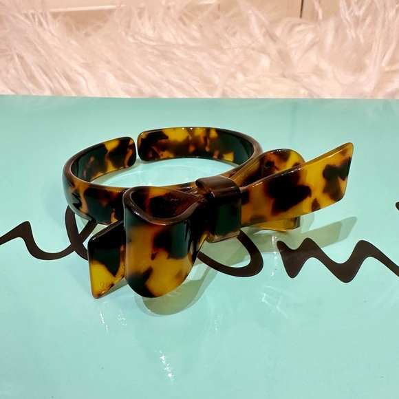 Paul Smith Acrylic Ribbon Bracelet/Bangle - Picture 4 of 6